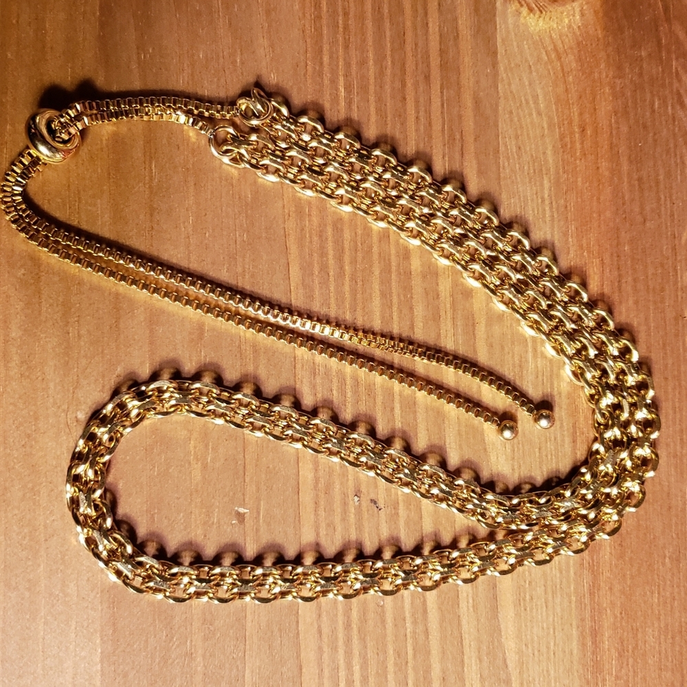 Gold tone statement adjustable necklace